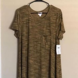 L Carly LuLaRoe